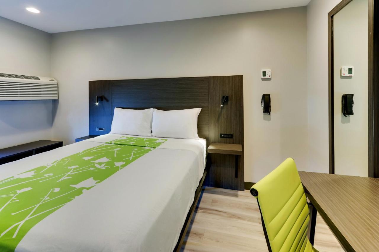 Hotel The Shamrock à Cicero Extérieur photo
